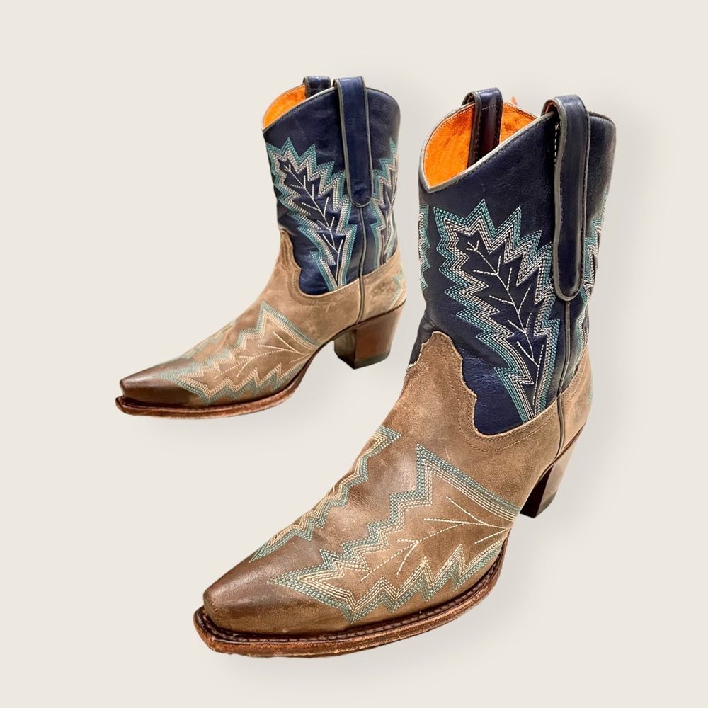 $525 RARE Frye Navy Blue Real Leather Floral Embroidered Pull On Cowboy Boots - Picture 9 of 9